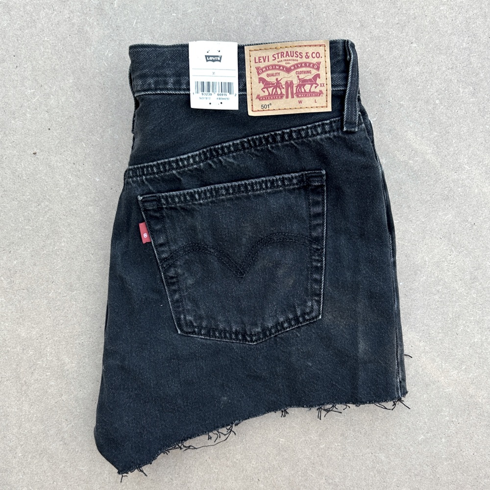 NWT Levi’s Denim Shorts, High Waisted